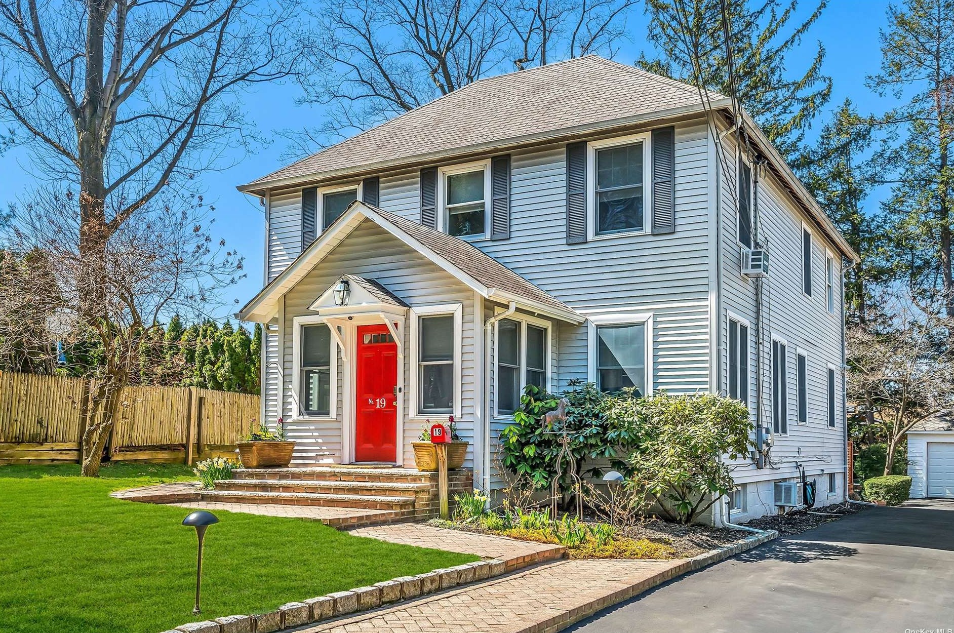 19 Cody Ave, Muttontown, NY 11545