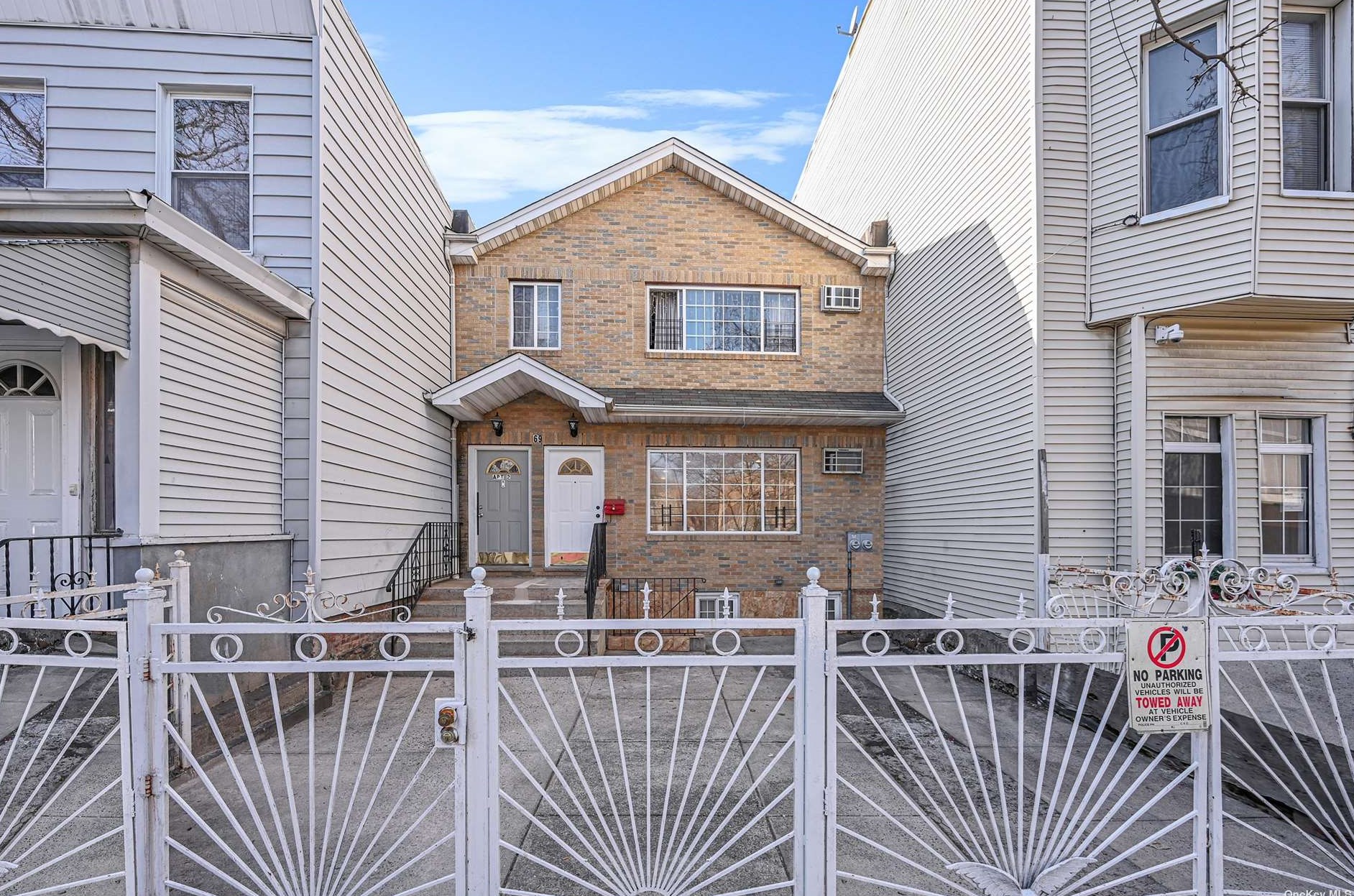 69 Schaefer St, Brooklyn, NY 11207-1023