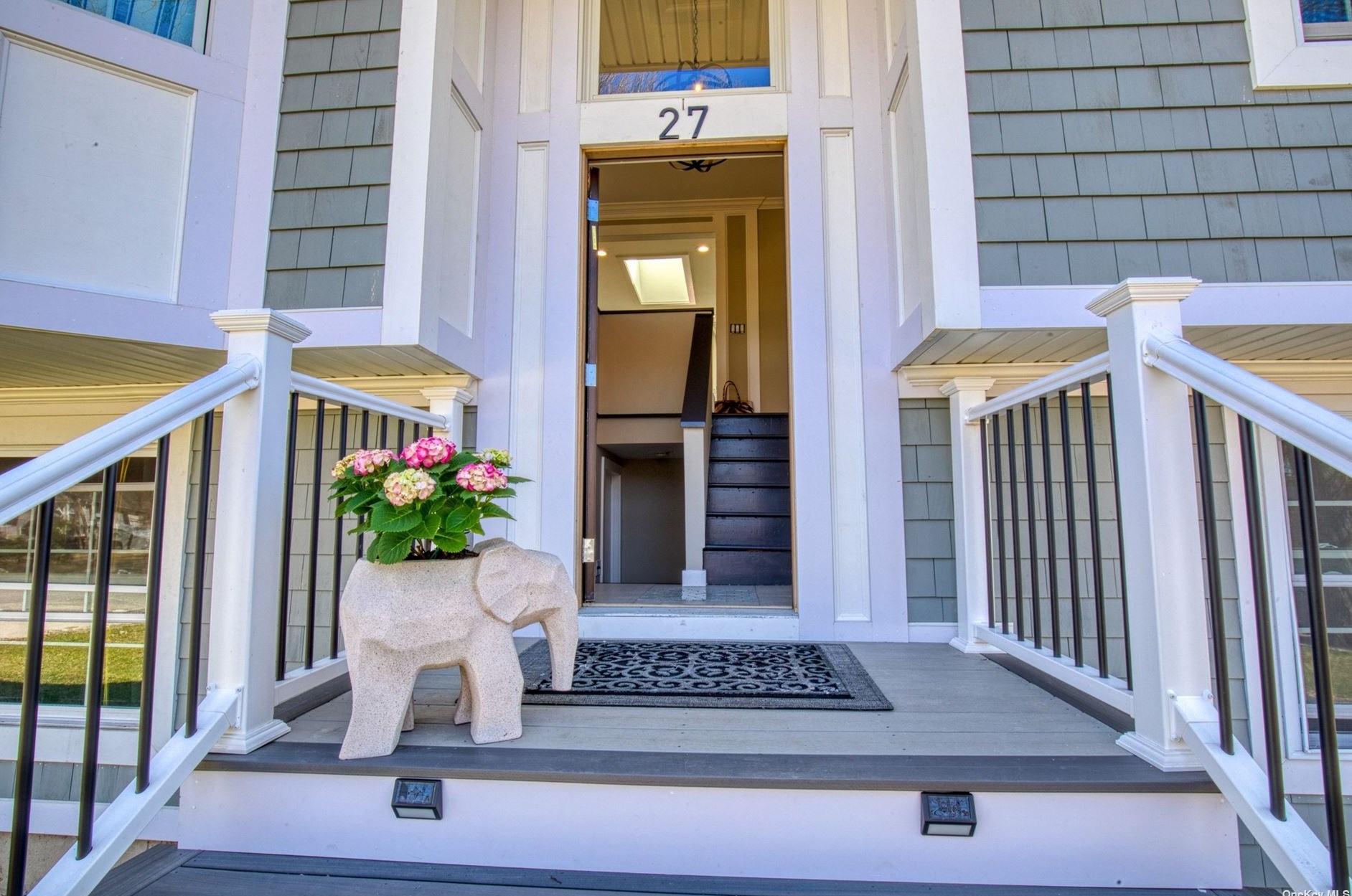 27 Smithtown Polk Blvd, South Setauket, NY 11720