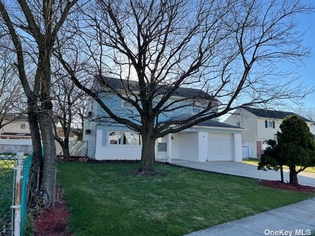 603 Bayview Ave, Freeport, NY 11520-6004