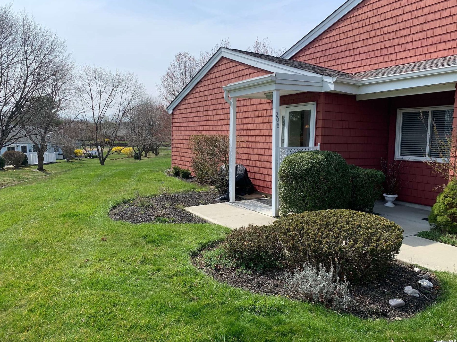 208 Drew Dr, Head Of The Harbor NY  11780-3306 exterior