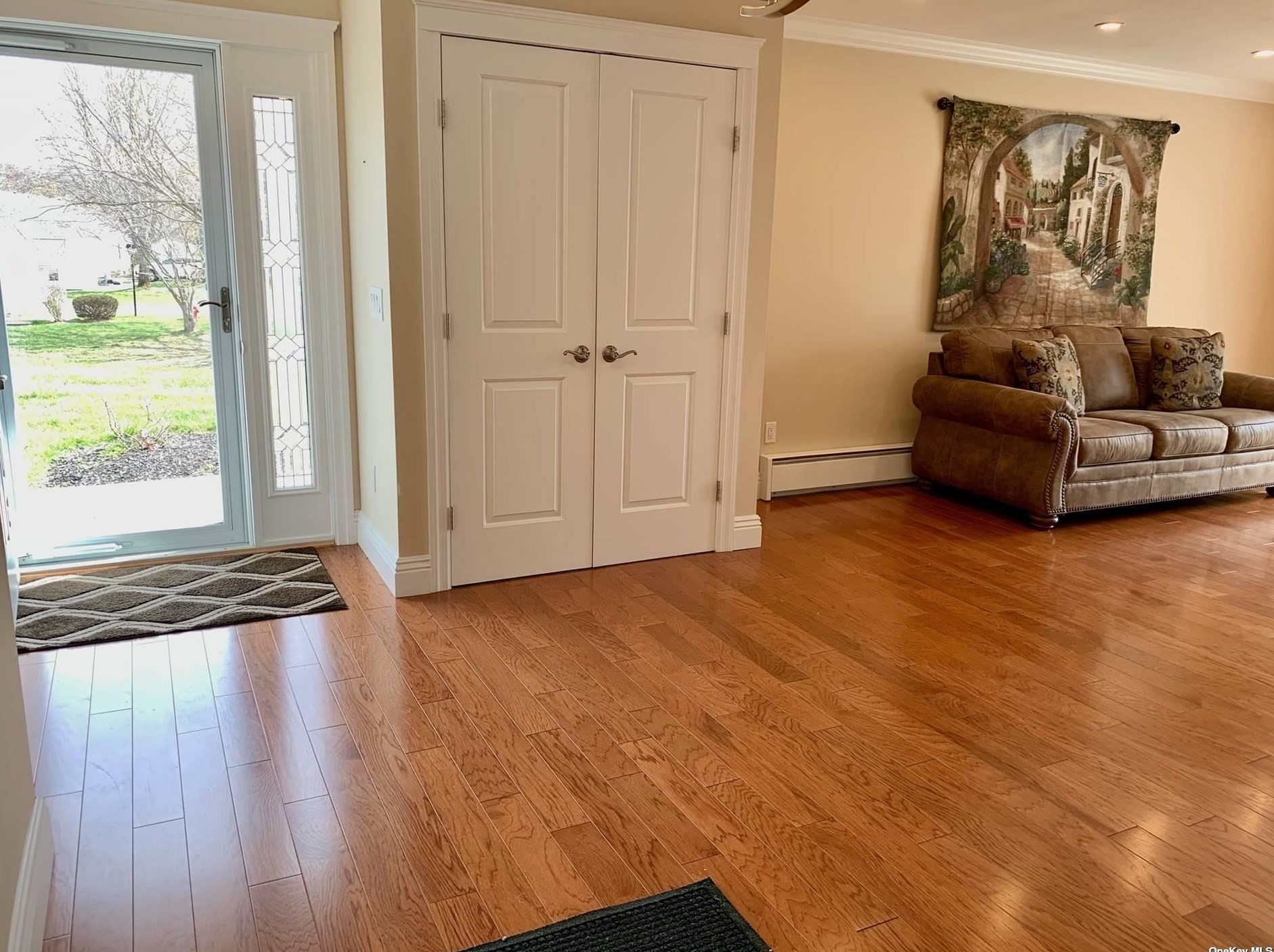 208 Drew Dr, Head Of The Harbor NY  11780-3306 exterior