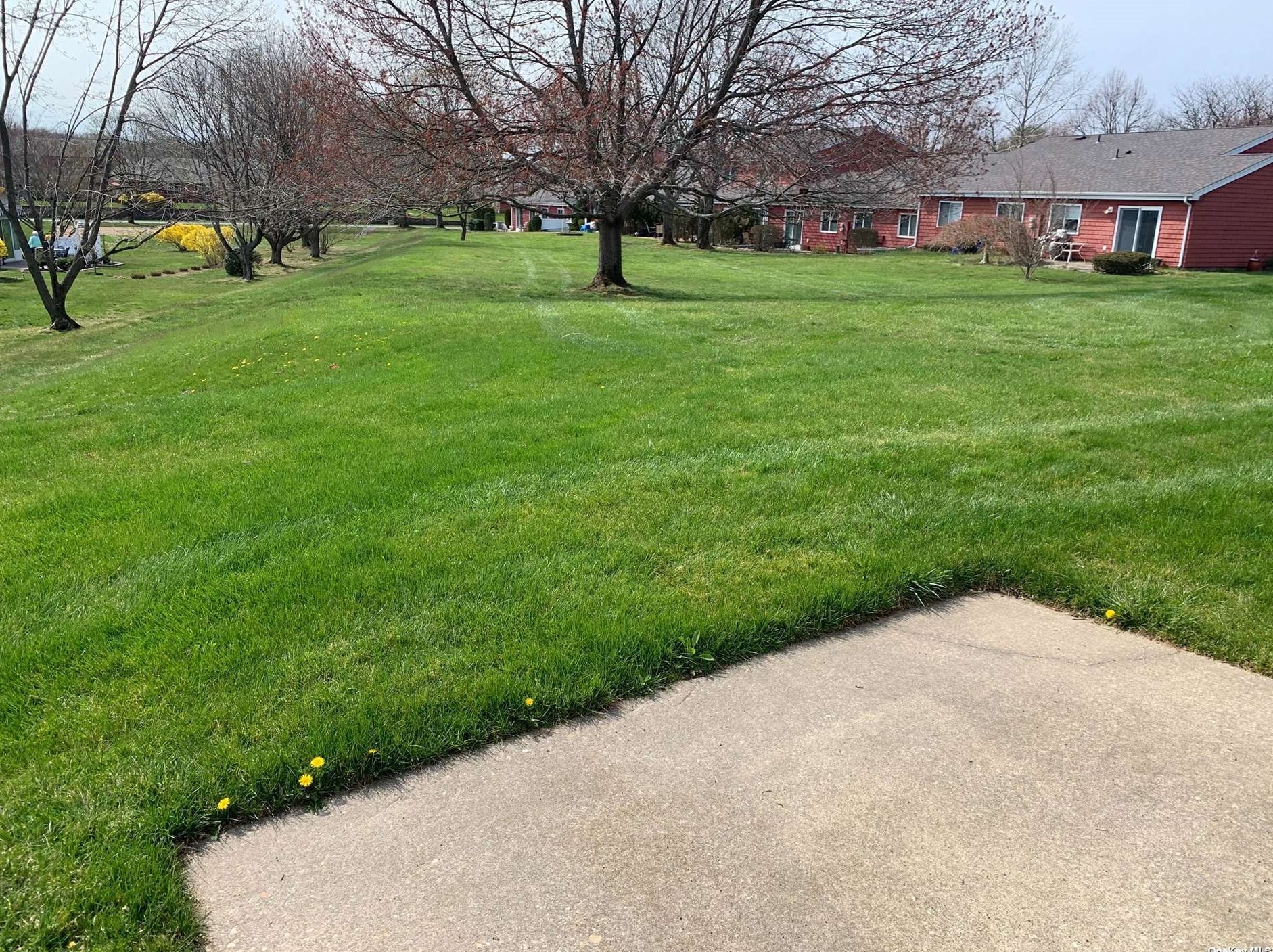 208 Drew Dr, Head Of The Harbor NY  11780-3306 exterior