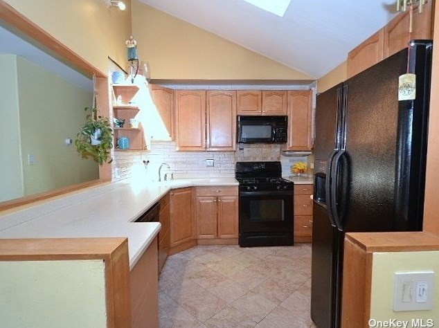 2719 Eagle Ave, Gordon Heights, NY 11763-2054