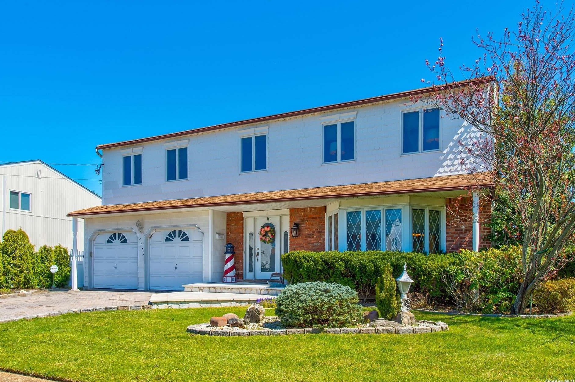 2775 Lincoln Blvd, North Merrick, NY 11566-5009