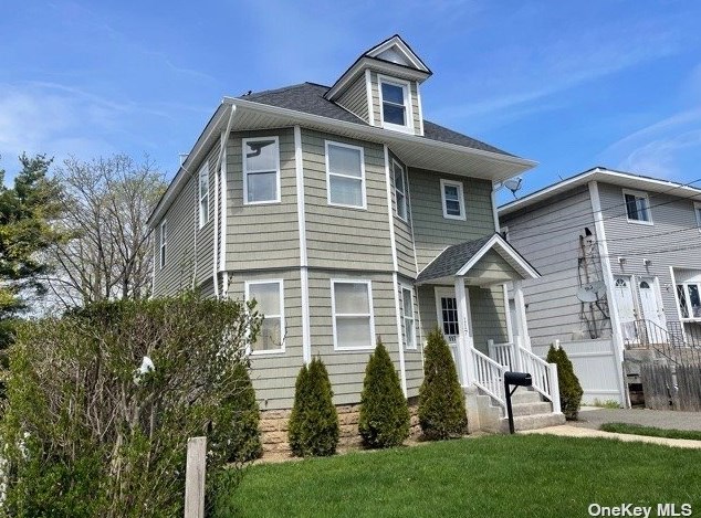 117 Gladys Ave, Hempstead, NY 11550-5039