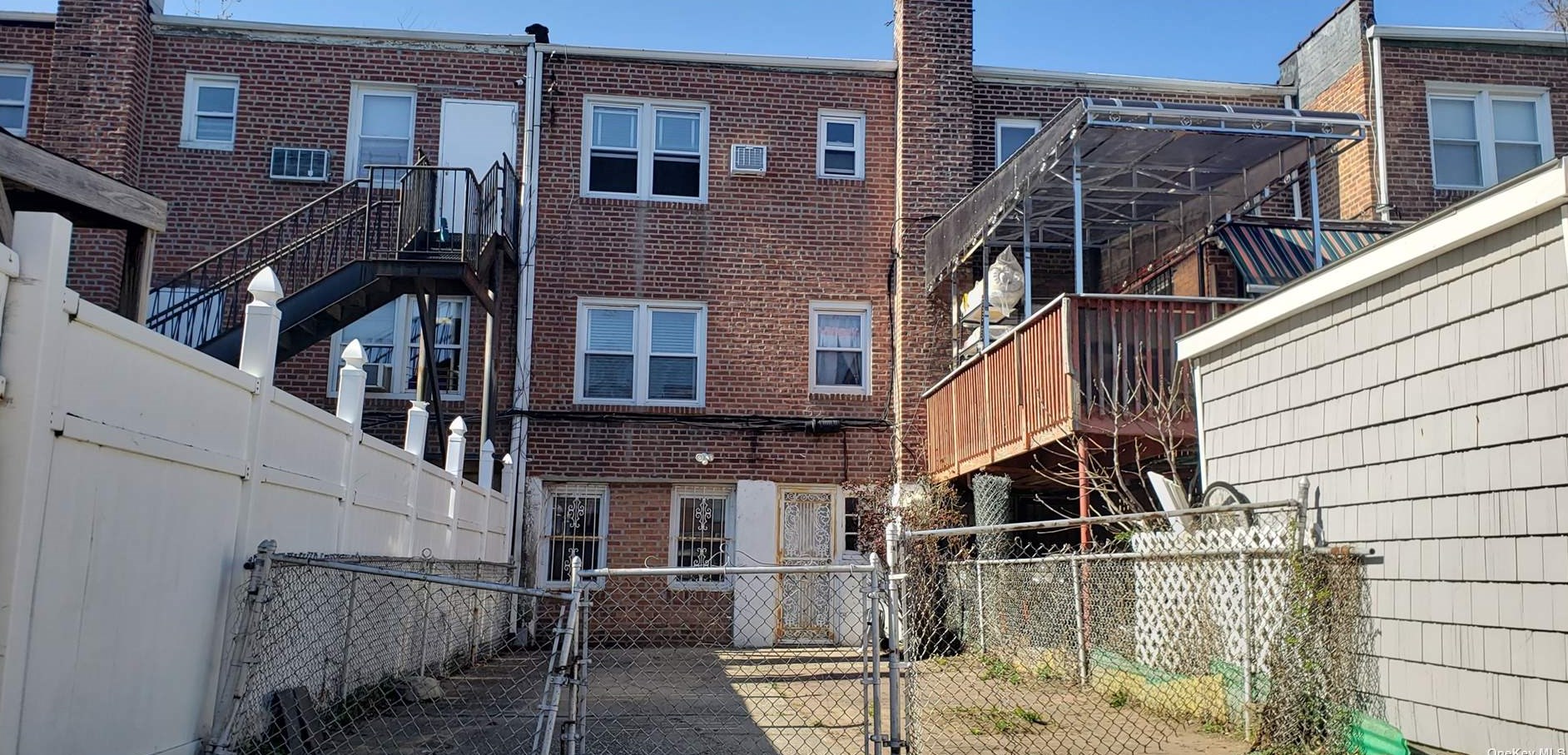 144-08 68th Dr, Flushing, NY 11367-3423