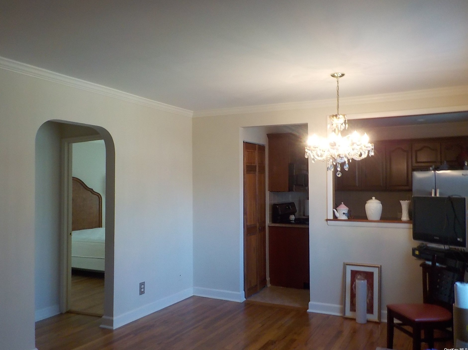 254-08 75th Ave #g-1, Floral Park, NY 11004
