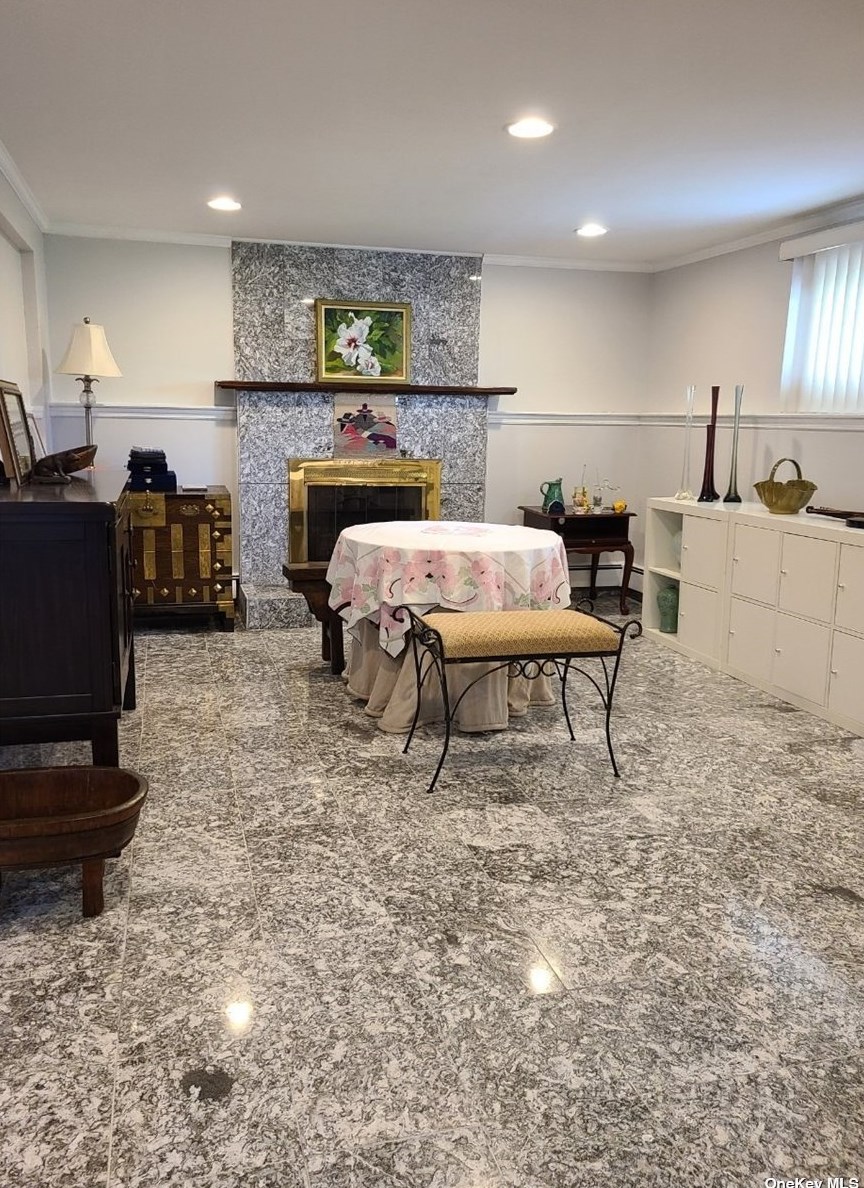 1 Kirkland Dr, Greenlawn NY  11740-2113 exterior