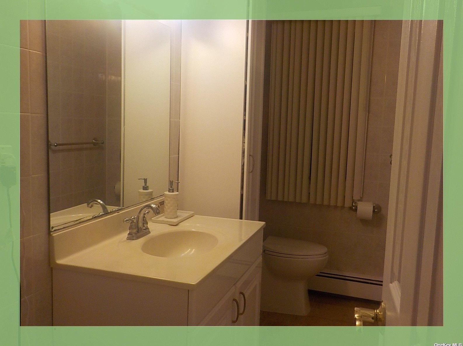 1 Kirkland Dr, Greenlawn NY  11740-2113 exterior