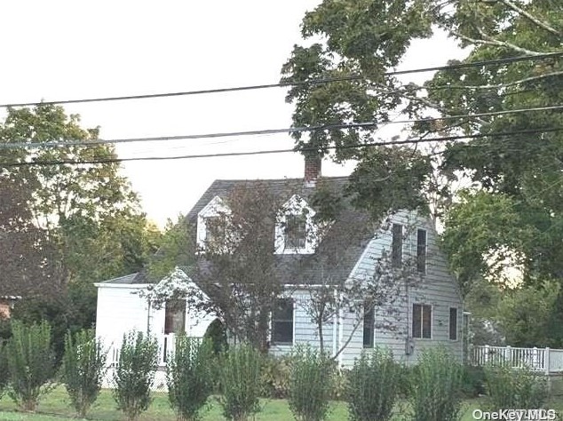 5 Montauk Hwy, West Hampton, NY 11977