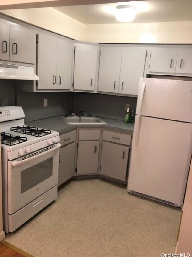 40-21 60th St, Flushing, NY 11377