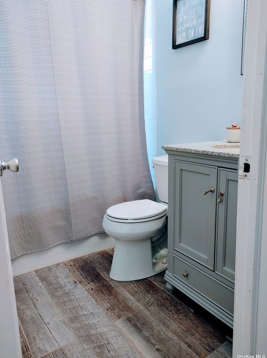 7 Marlboro Dr, Prt Jefferson Station NY  11776-3314 exterior