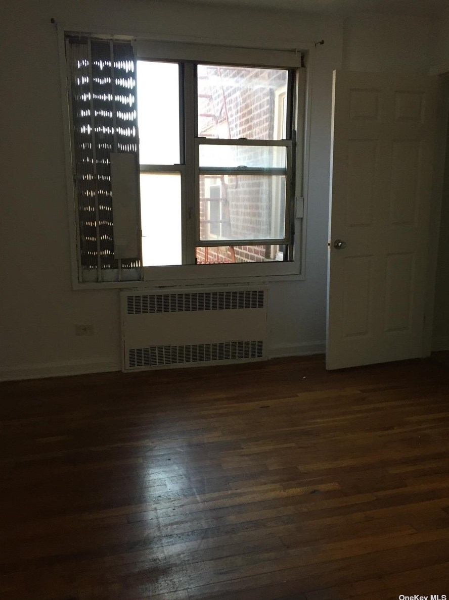 42-25 80th St #5p, Flushing, NY 11373