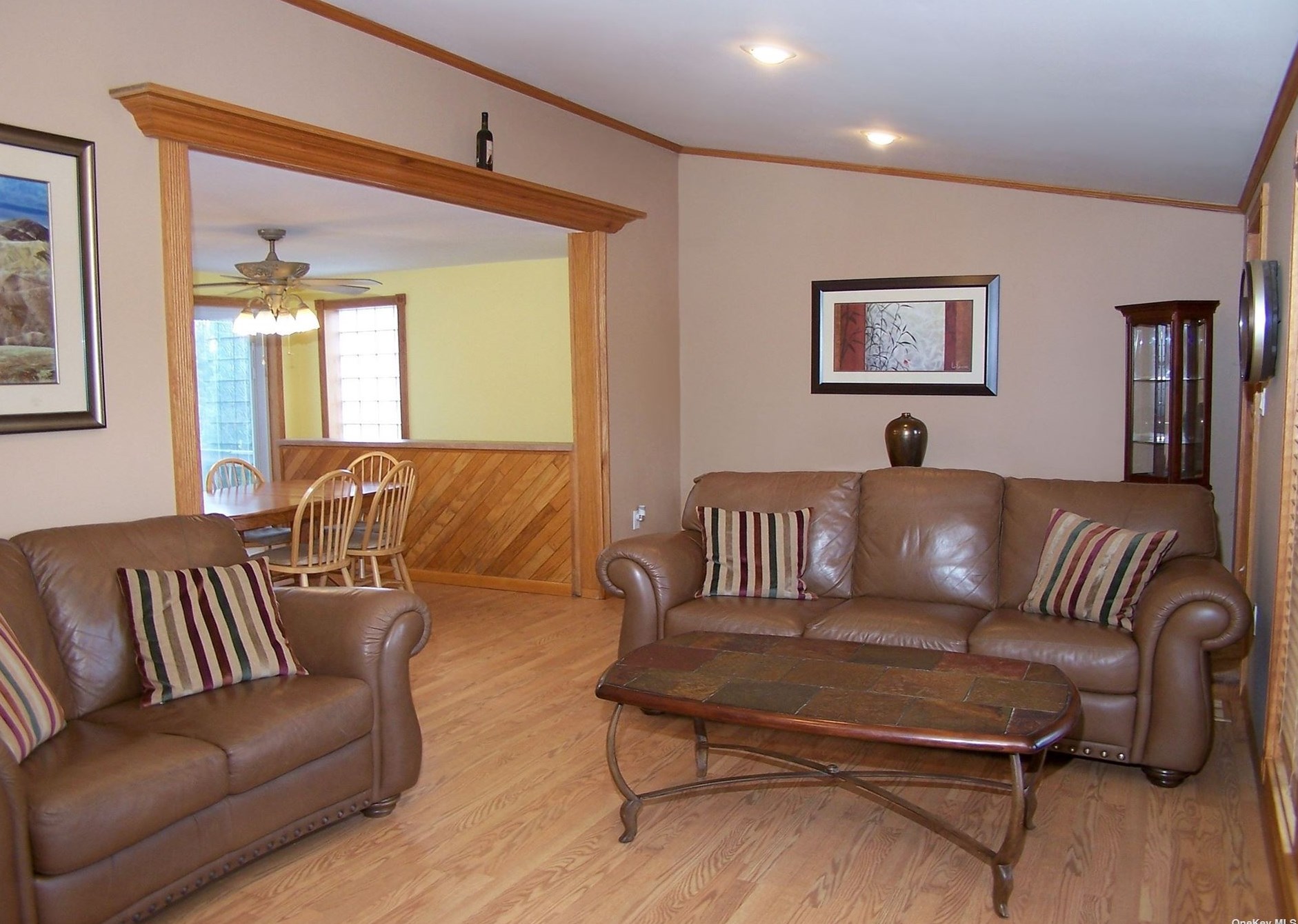 585 Blue Point Rd, Holtsville, NY 11742-1808