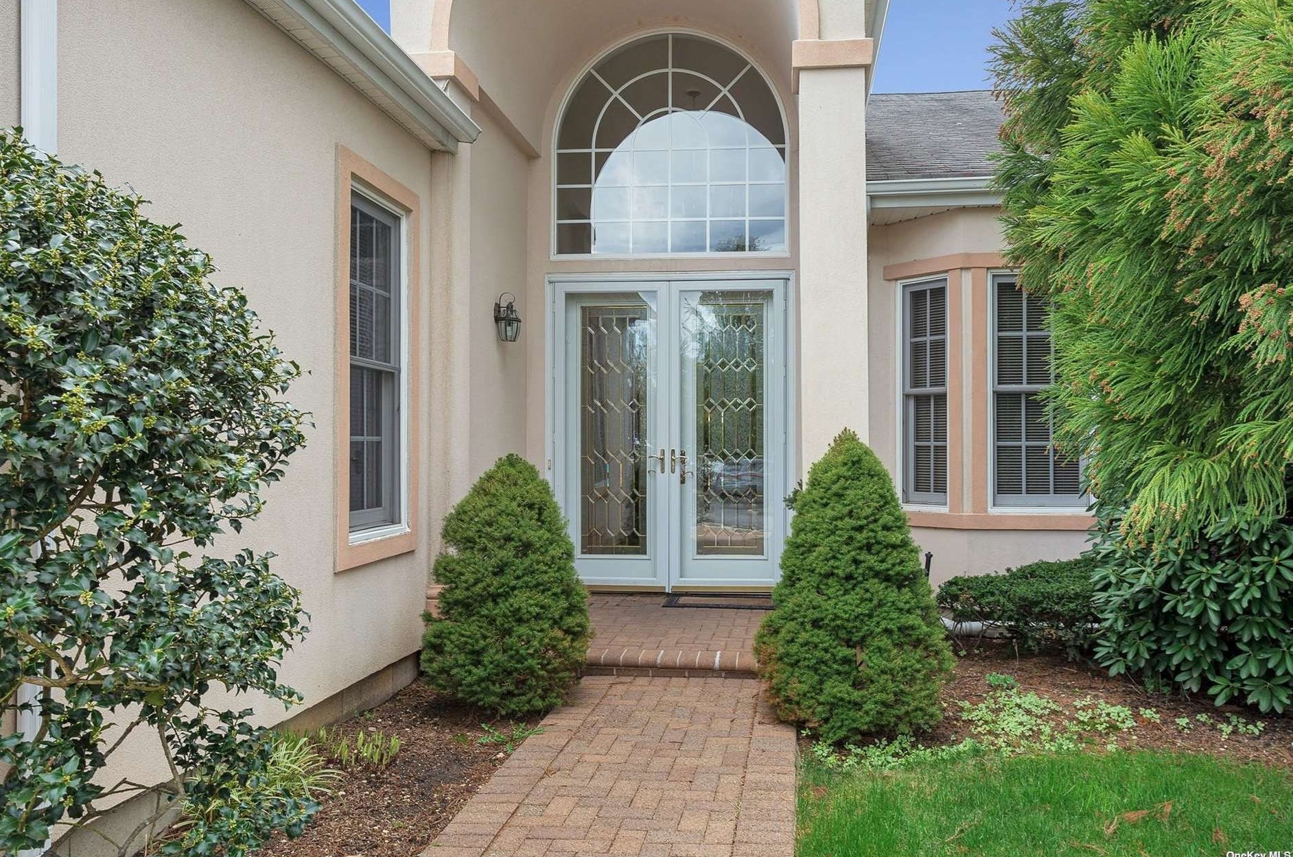239 Altessa Blvd, Huntington Station, NY 11747