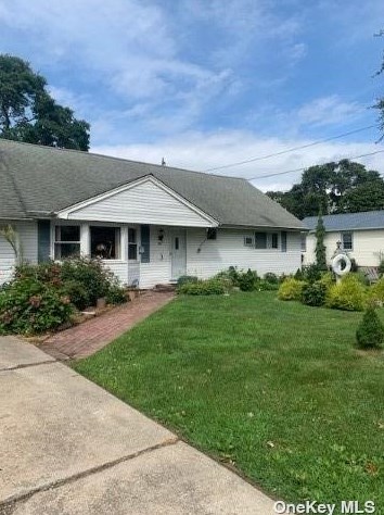 40 Greenway Terrace, Babylon, NY 11702