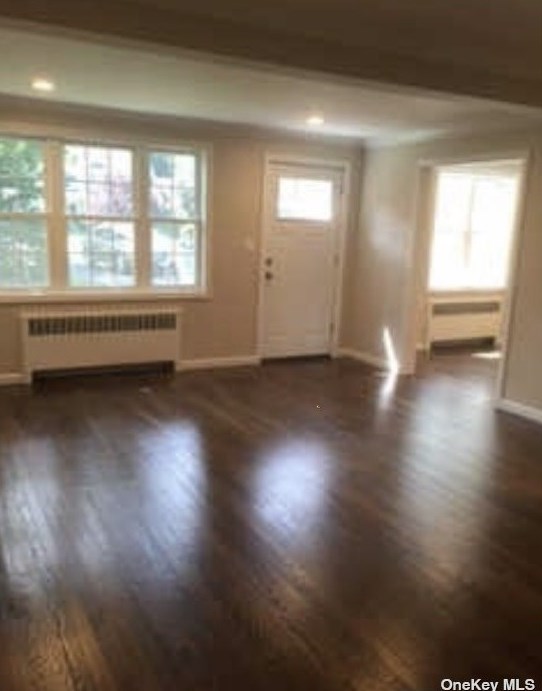 79 Murray Ave, Port Washington NY  11050-3527 exterior