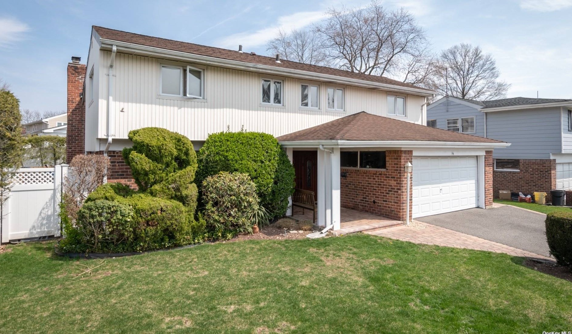 34 Toni Pl, Hicksville, NY 11803-3024