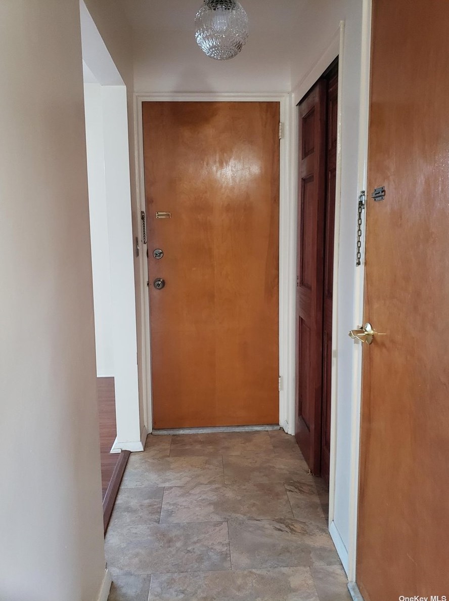 48-44 210th St #1 Fl, Flushing, NY 11364