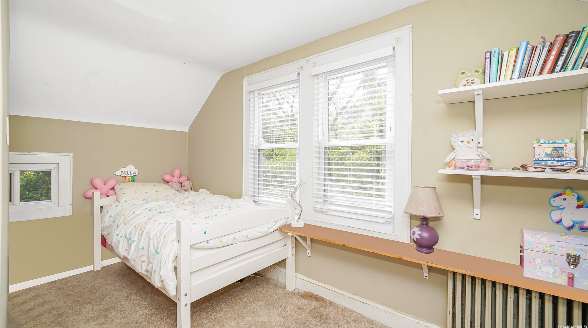 102 Harbor Hill Rd, East Hills NY  11577-1531 exterior