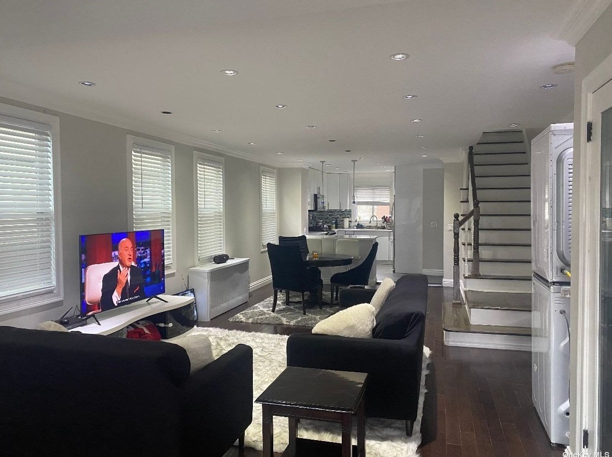 150-51 116th Ave, Jamaica, NY 11434
