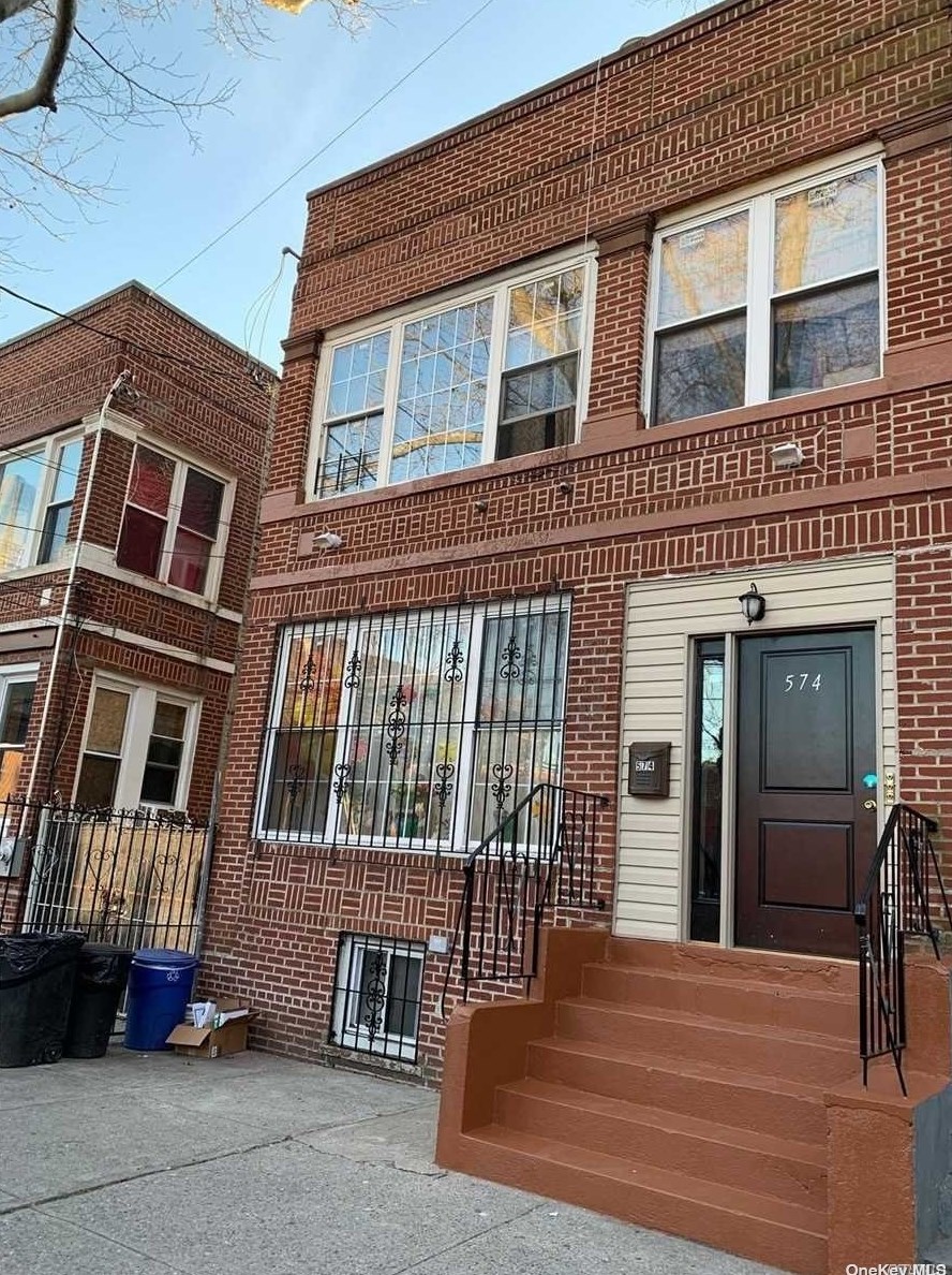574 Vermont St, Brooklyn NY  11207-5410 exterior
