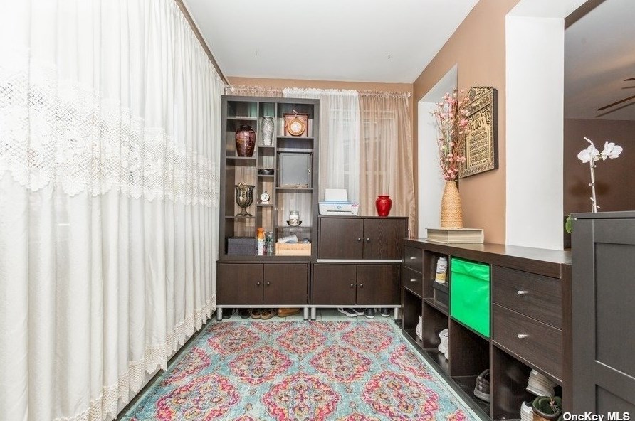 30-29 37th St, Long Island City, NY 11103