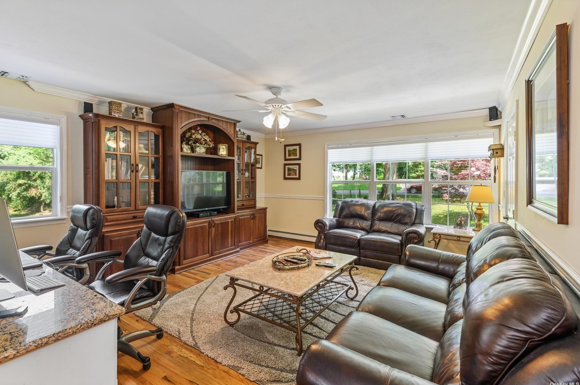 400 Ole Jule Ln, Mattituck NY  11952-2104 exterior