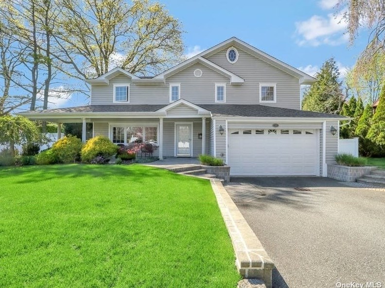 11 Briar Ln, Muttontown, NY 11753