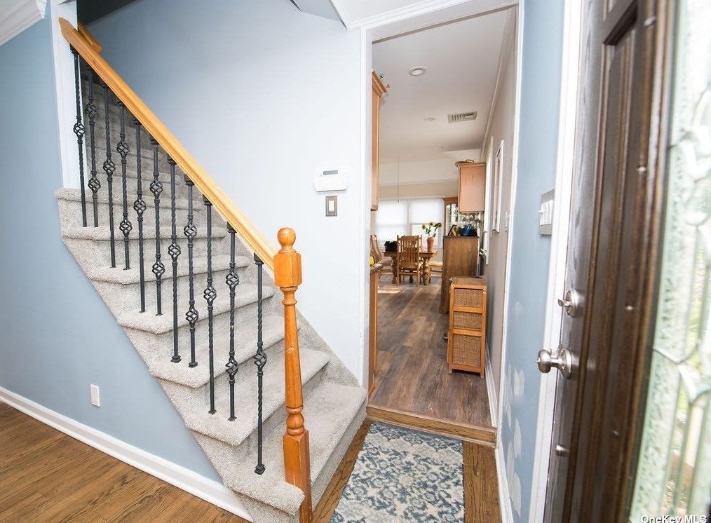 20 Ross Ave, Huntington Station, NY 11747