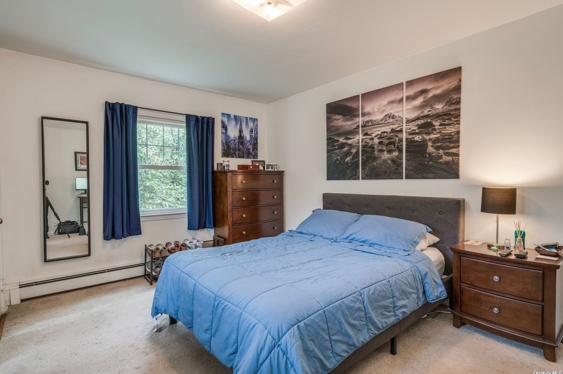 27 Dunlop Rd, Hunt NY 11743-3932 exterior