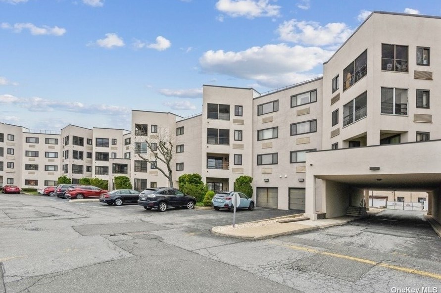 725 Miller Ave #223, Freeport, NY 11520