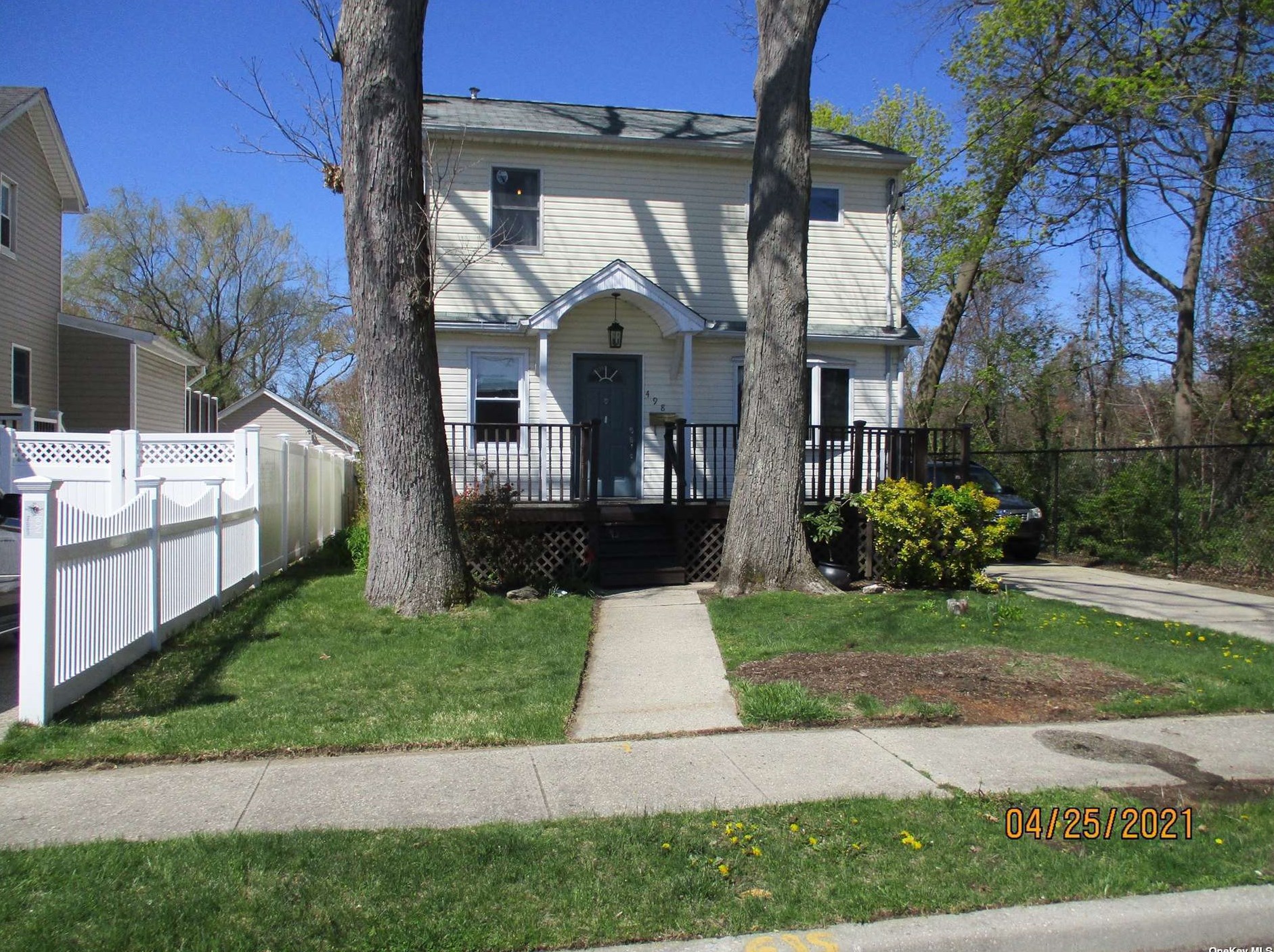 498 Farmers Ave, North Bellmore, NY 11710