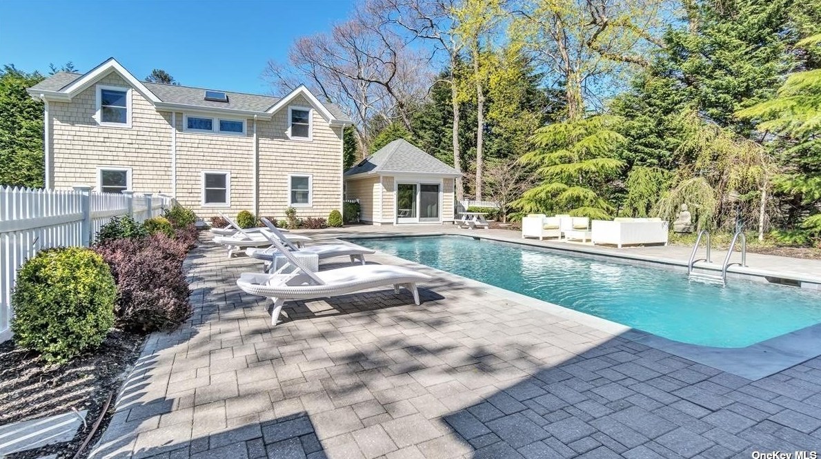 40 Brook Rd, West Hampton Beach, NY 11978