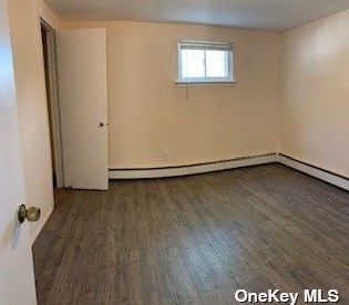 100 Hoeffner Ave, Floral Park, NY 11003
