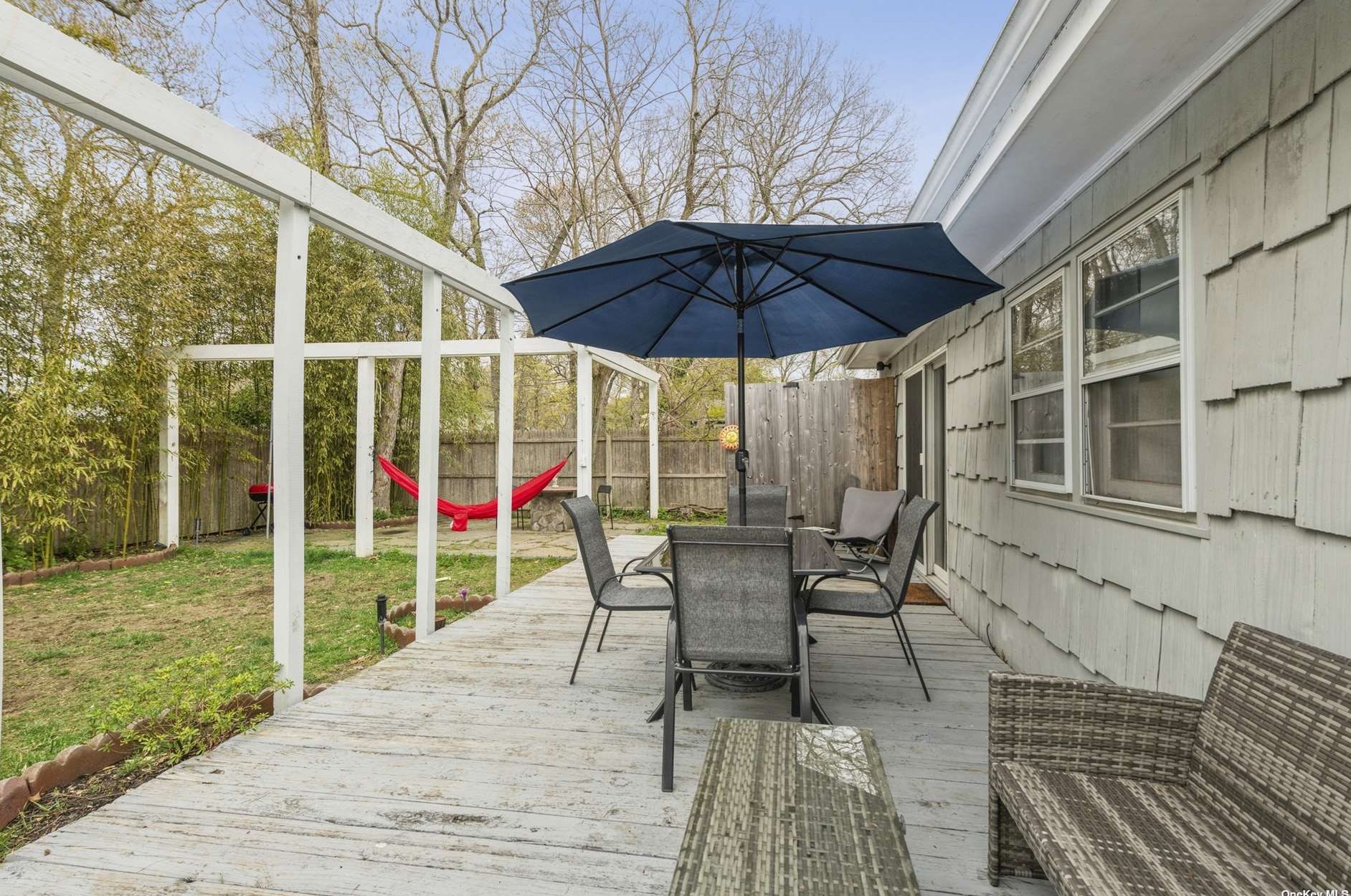 22 Washington Ave, Hampton Bays NY  11946-3037 exterior