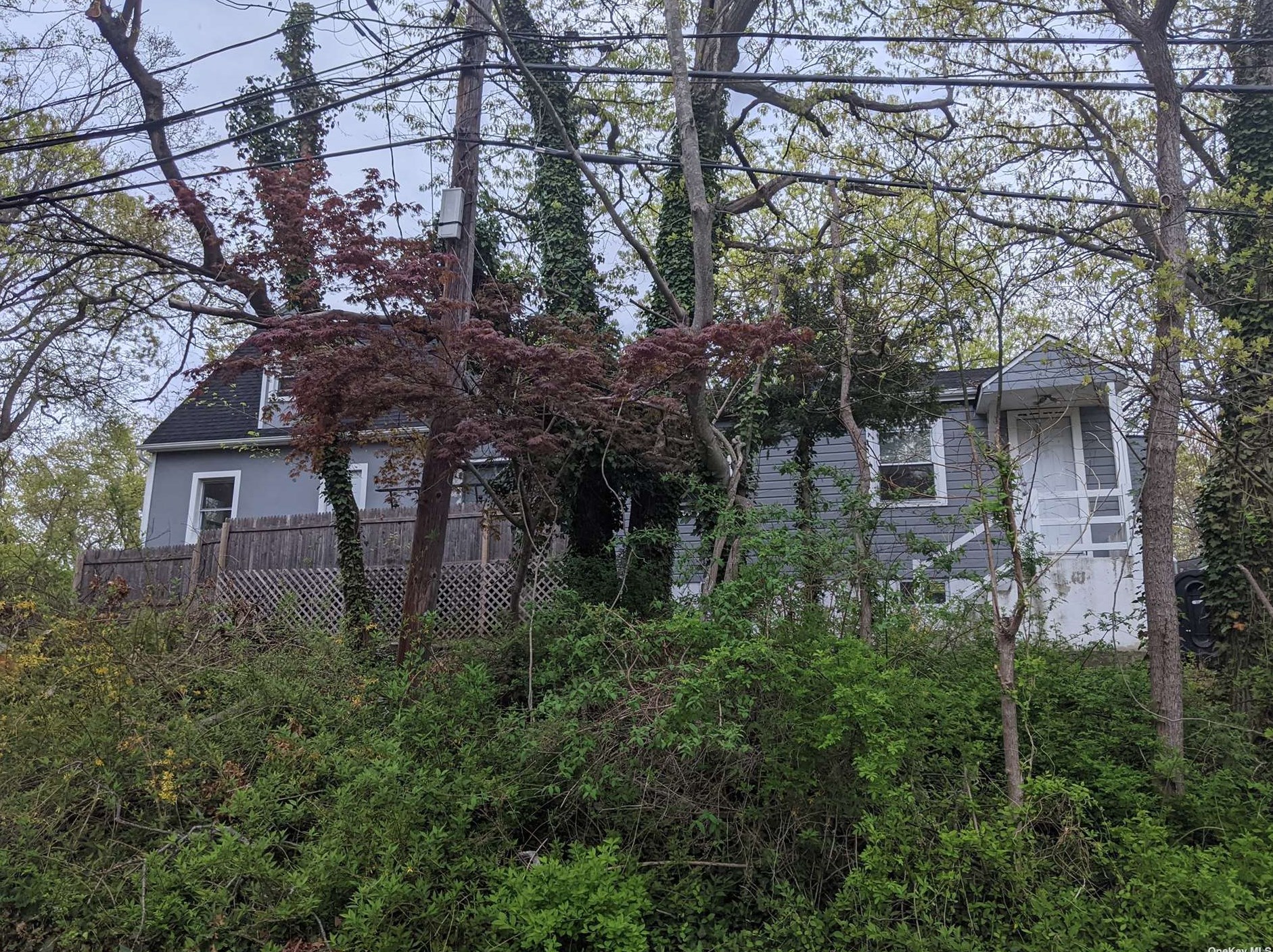 1 Lincoln Dr, Rocky Point, NY 11778