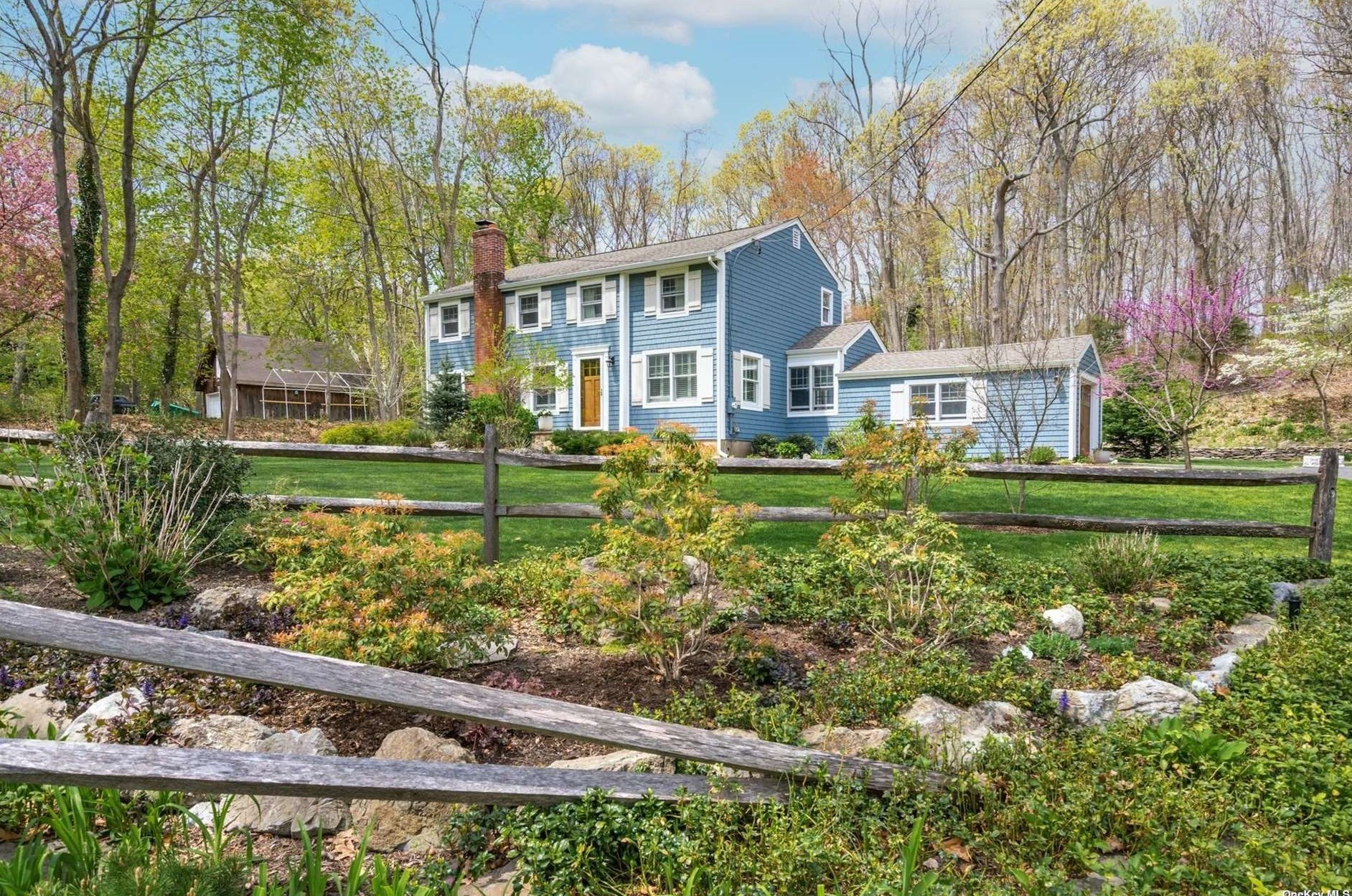 68 Thompson Hay Path, Strongs Neck, NY 11733