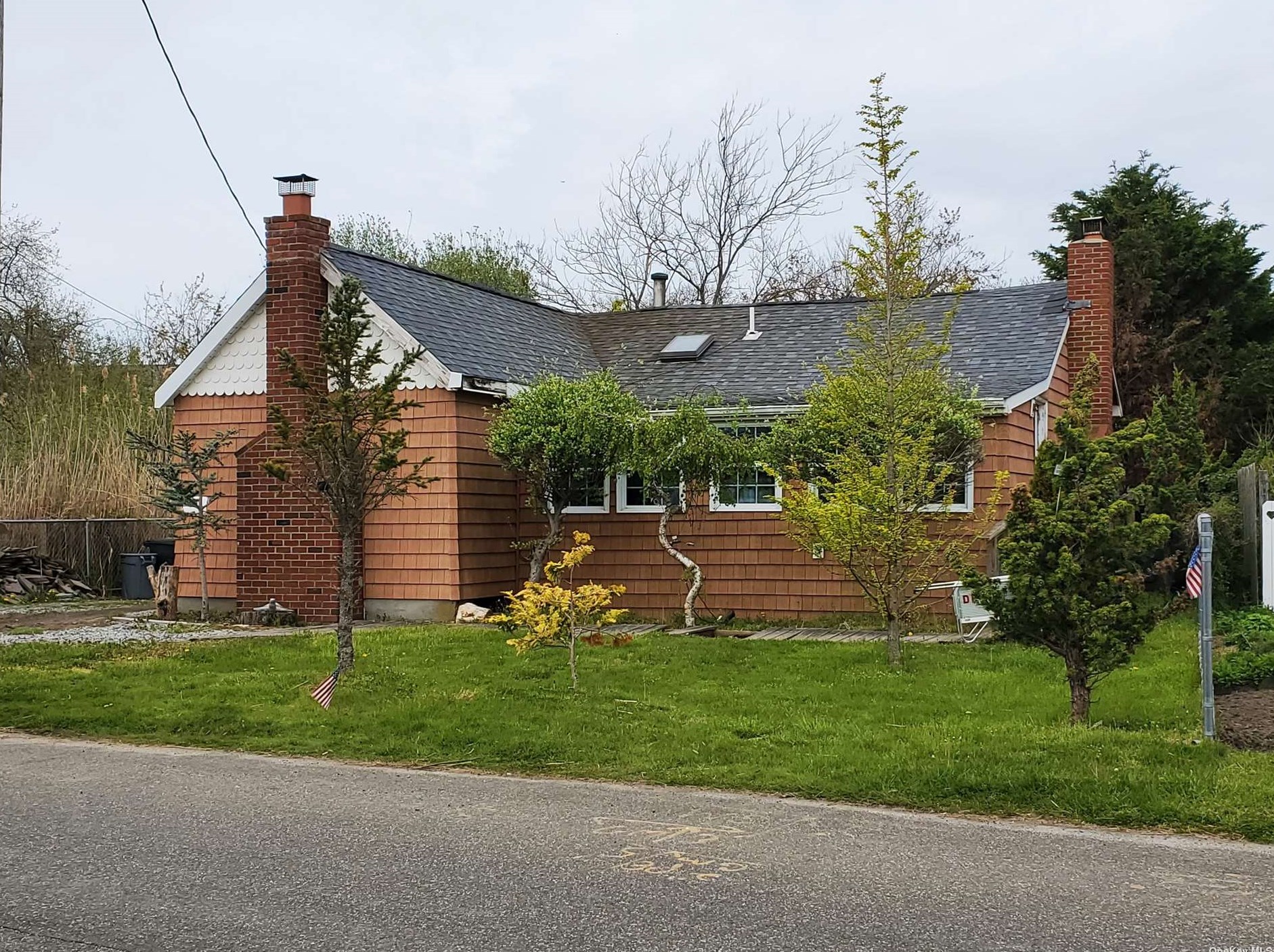 47 Brightwood St, Canaan Lake, NY 11772-3634