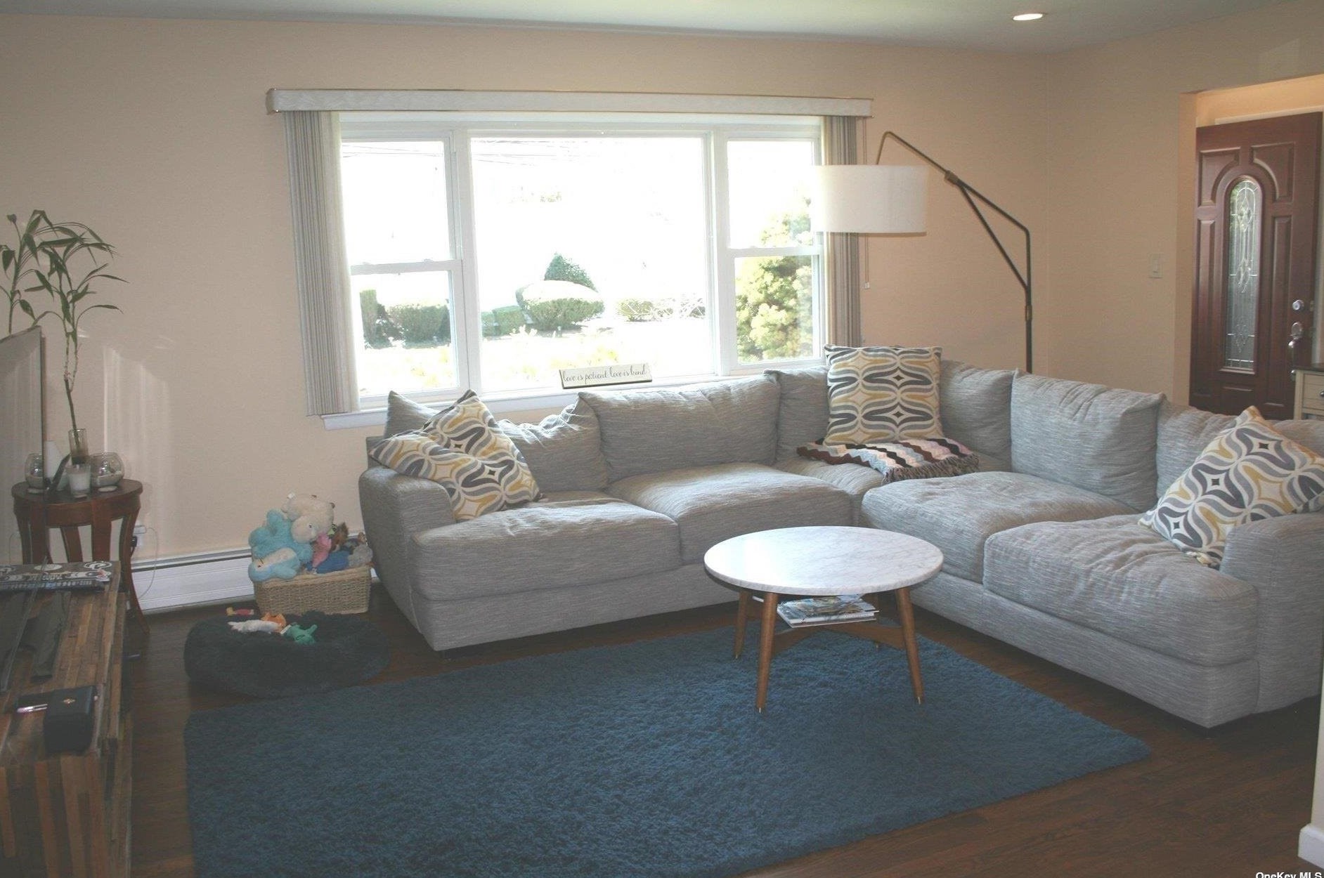 125 Clark Ave, East Massapequa, NY 11758