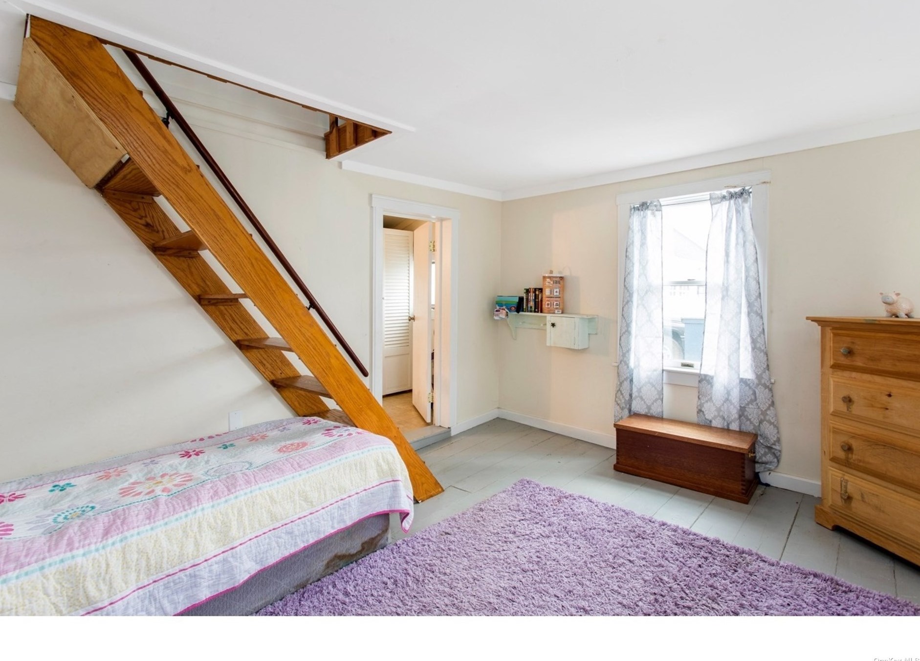 34 Sound Rd, Greenport, NY 11944