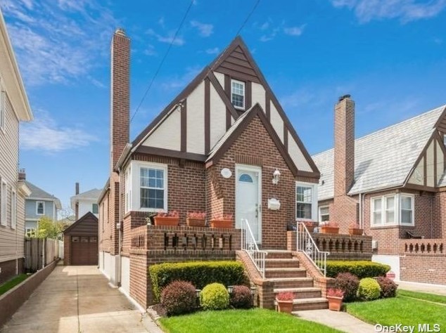 537 Beach 130th St, Far Rockaway, NY 11694