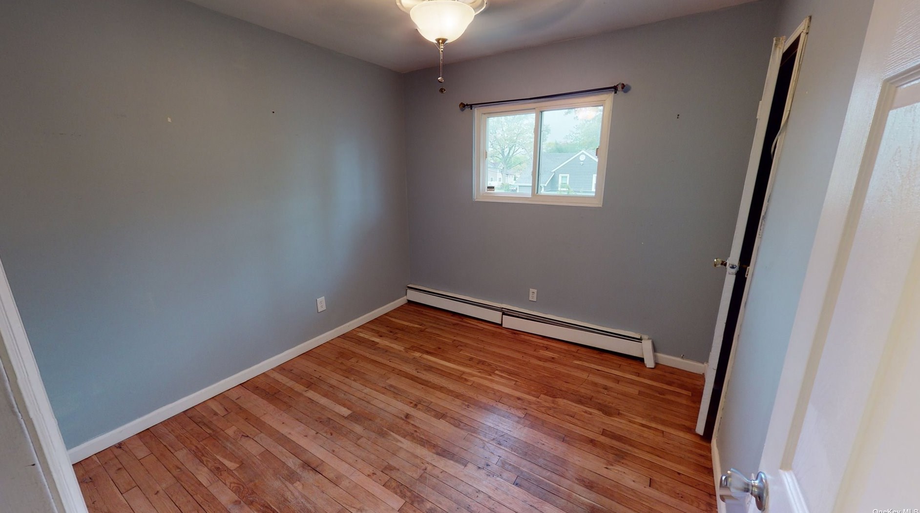 462 Adirondack Dr, Farmingville NY  11738-2043 exterior