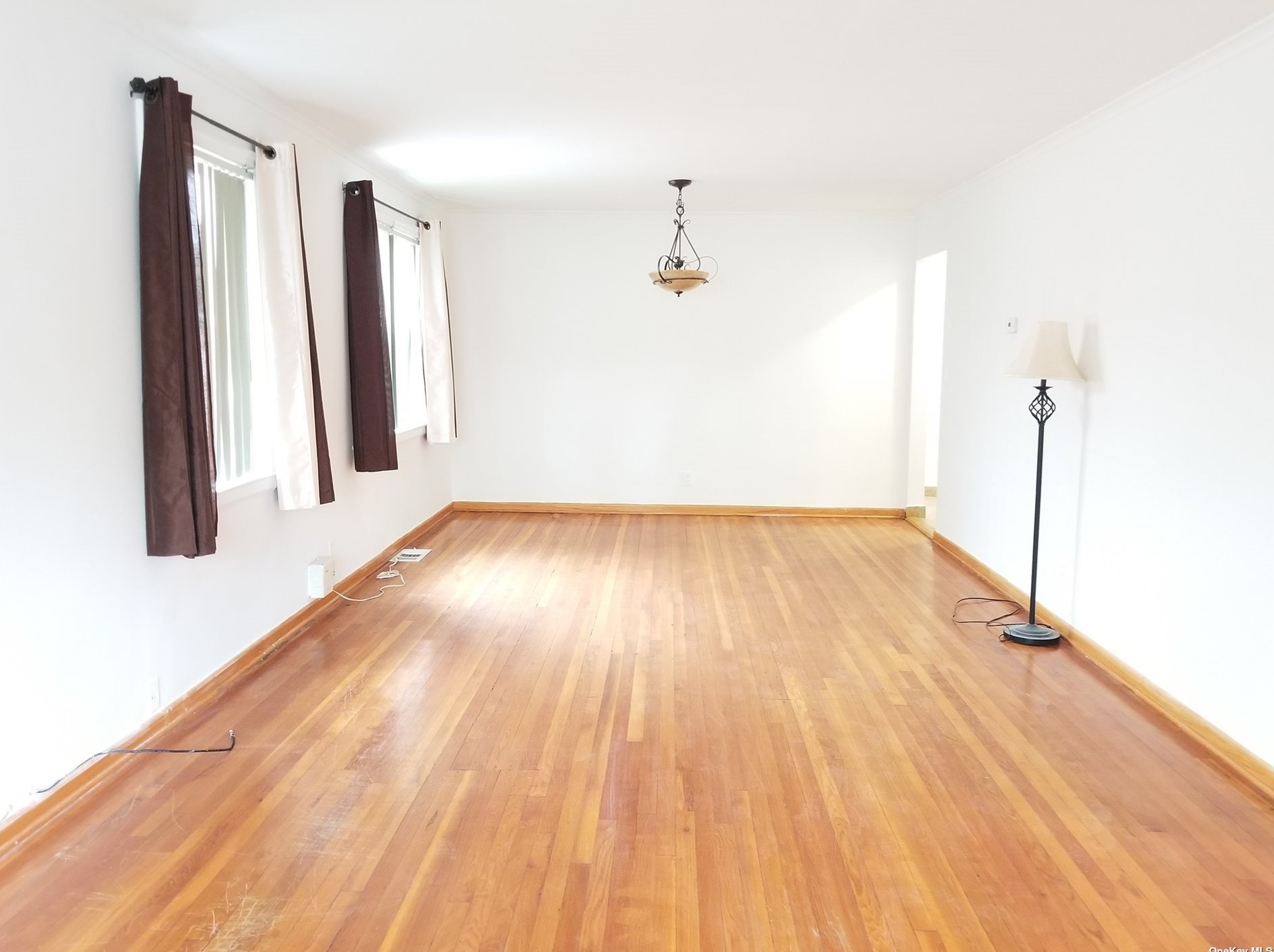 65-56 Ellwell Crescent, Flushing, NY 11374