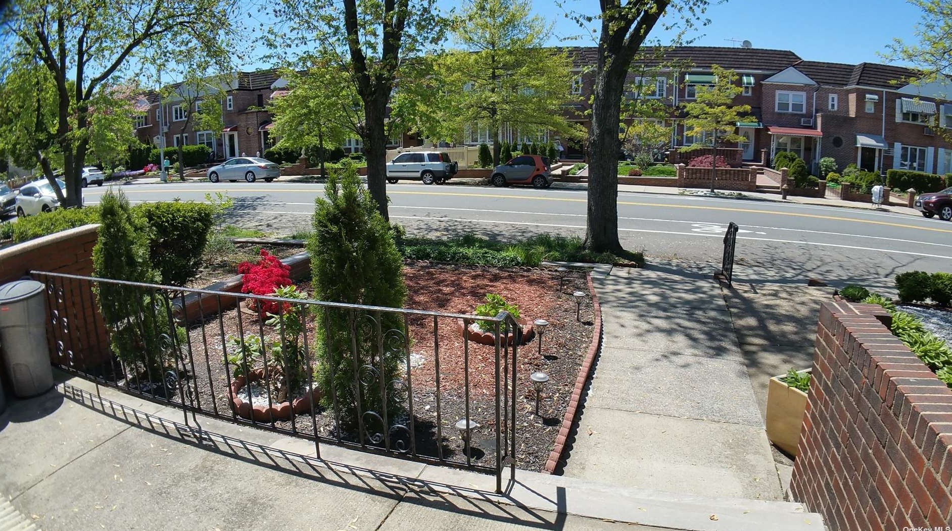 62-19 80th St, Flushing, NY 11379-1319
