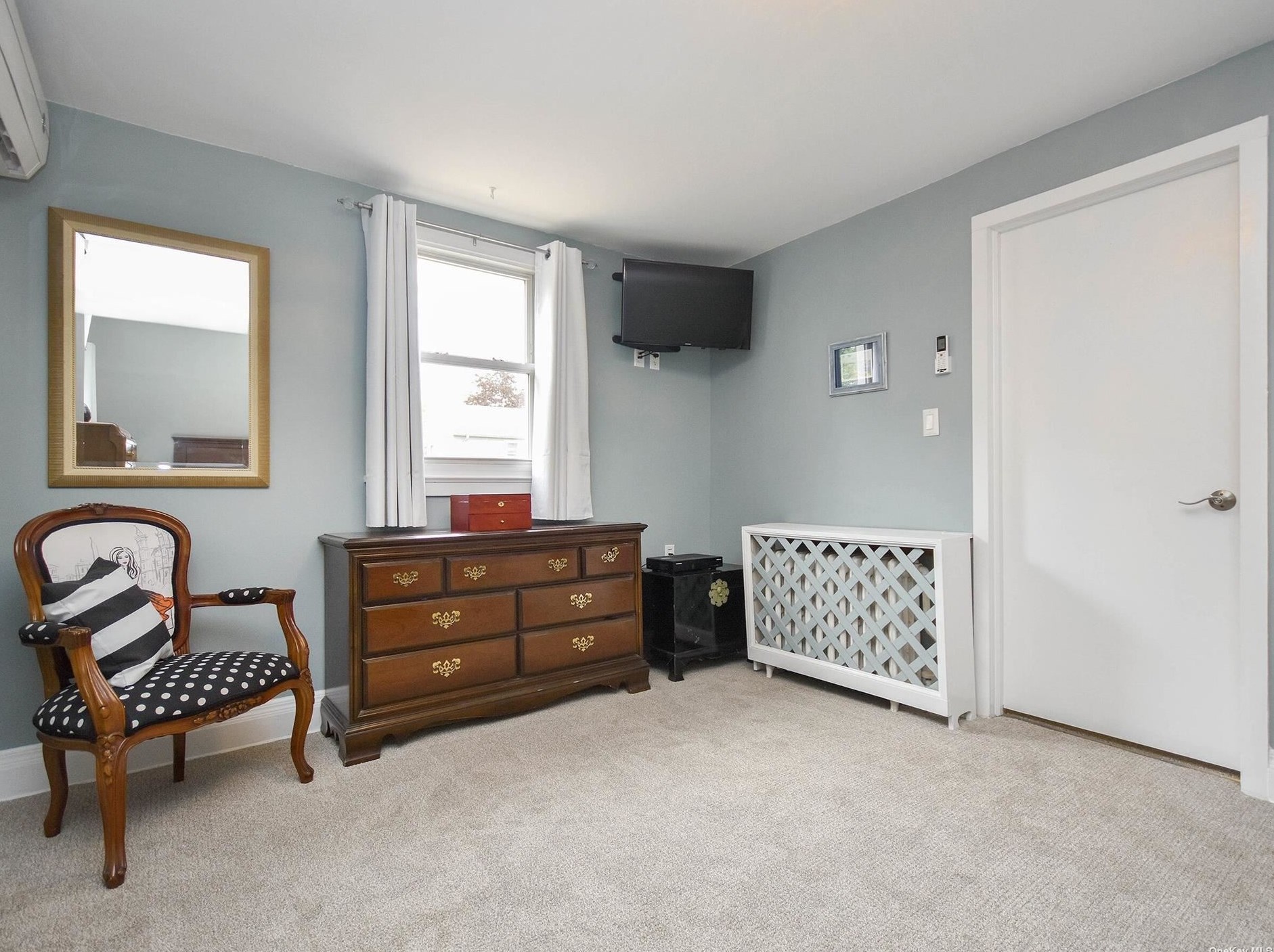 40 Valentine Ave, Glen Cove NY  11542-4146 exterior