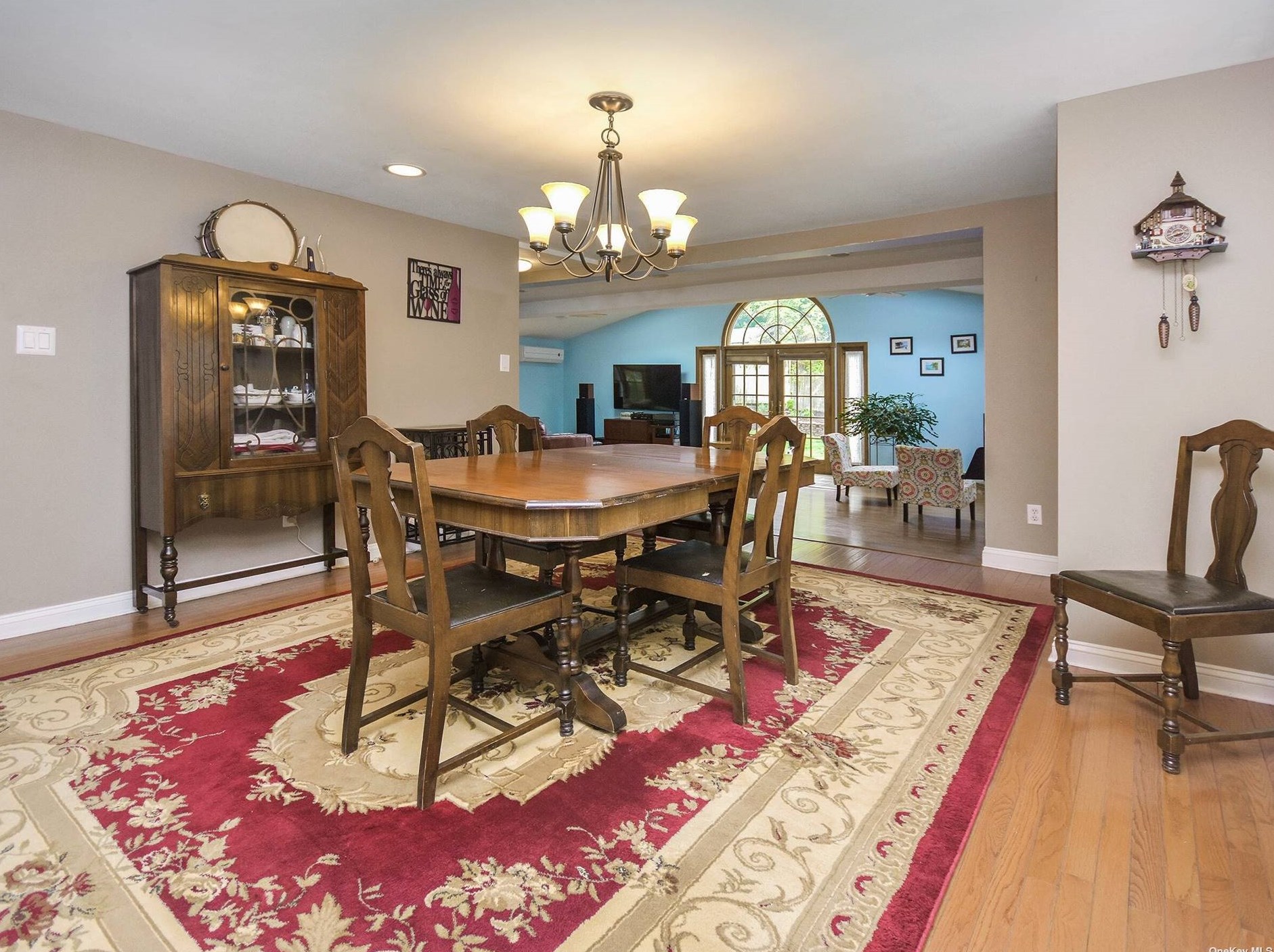 40 Valentine Ave, Glen Cove NY  11542-4146 exterior