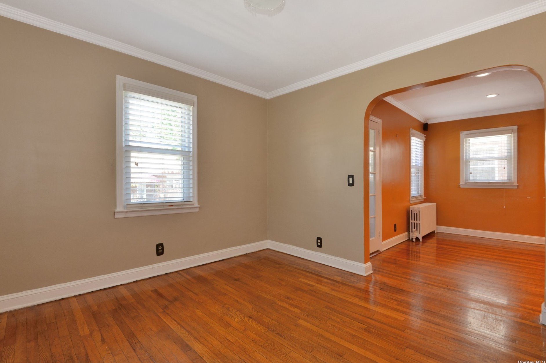 43-20 220th St #2nd Fl, Flushing, NY 11361