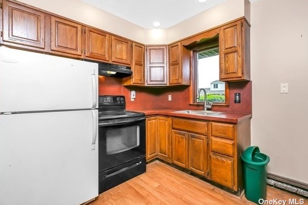 18 Blossom Ln, Plainedge, NY 11756-4015